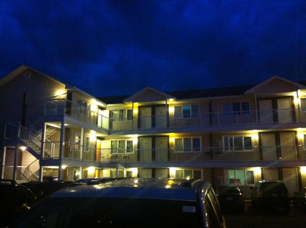 Raccoon Lodge Motel Силван Лейк Екстериор снимка