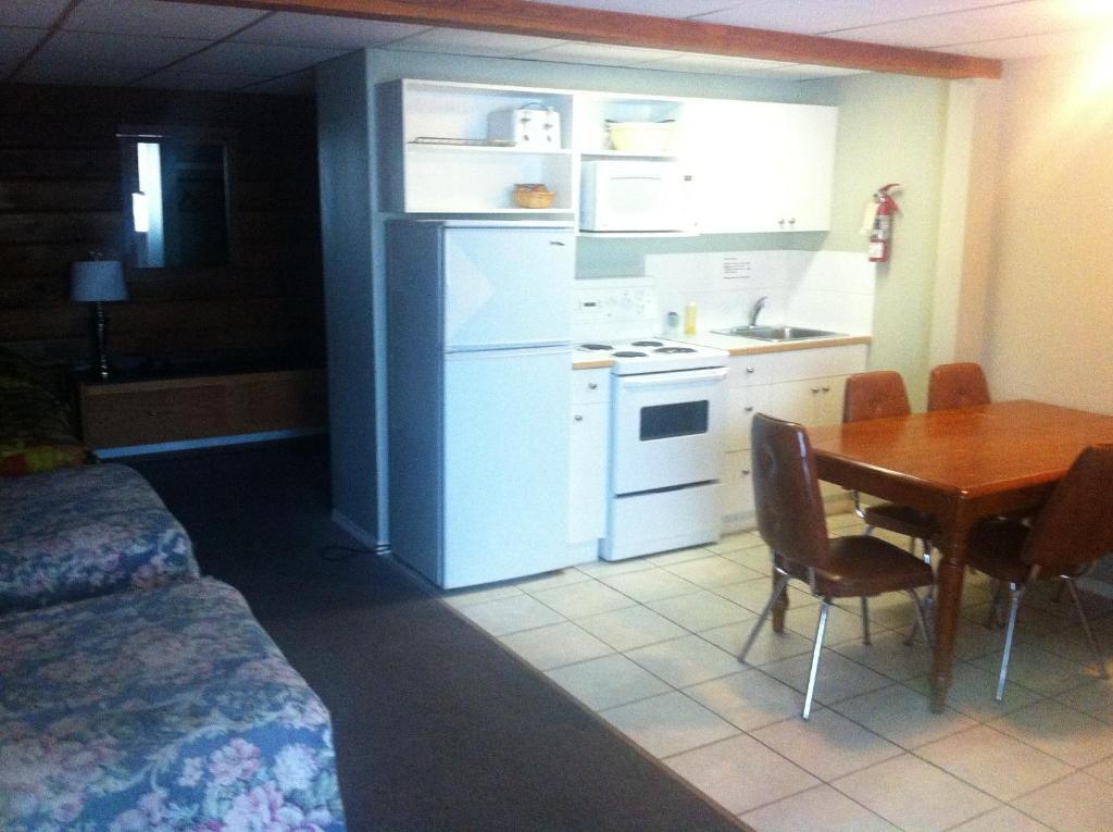 Raccoon Lodge Motel Силван Лейк Стая снимка